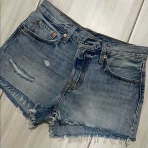 Levi’s shorts